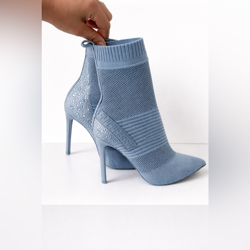 Steve Madden Rhinestone Sock Booties – Size 8M